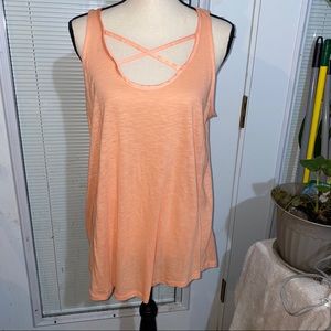 Torrid size 0, (reg size 12) tank -peach color
